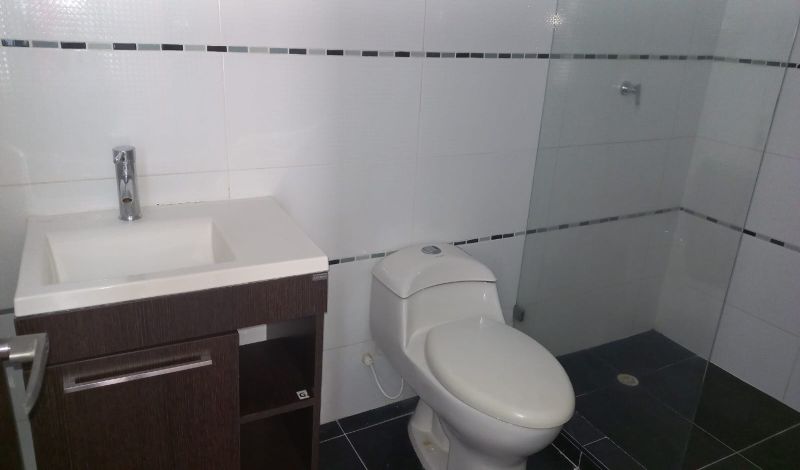 ARRIENDO CASA